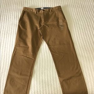 Men’s GAP Slim Flat Front Trousers